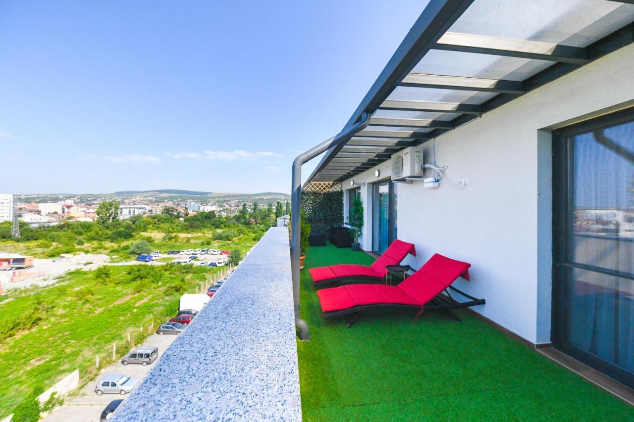 Panoramic Apartment With Terrace 클루지나포카 외부 사진