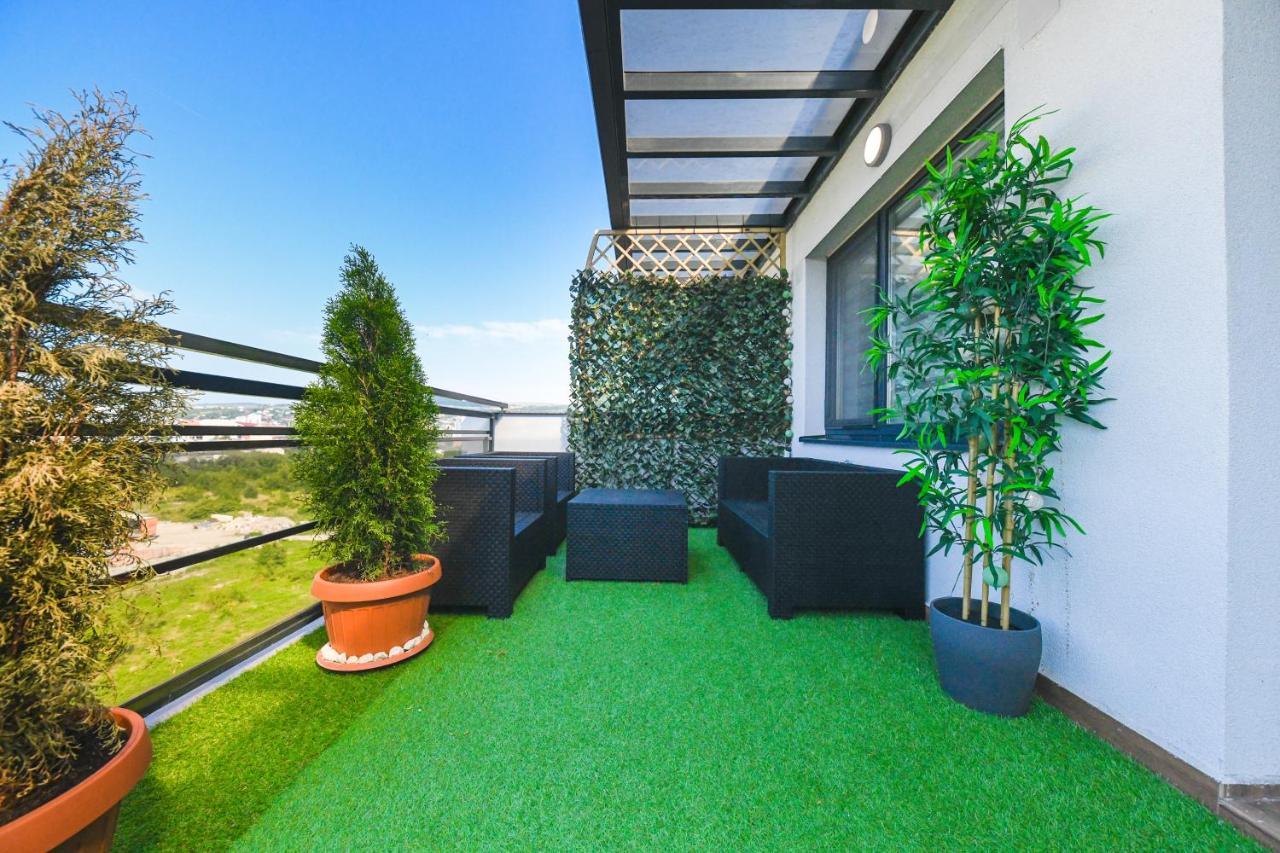 Panoramic Apartment With Terrace 클루지나포카 외부 사진